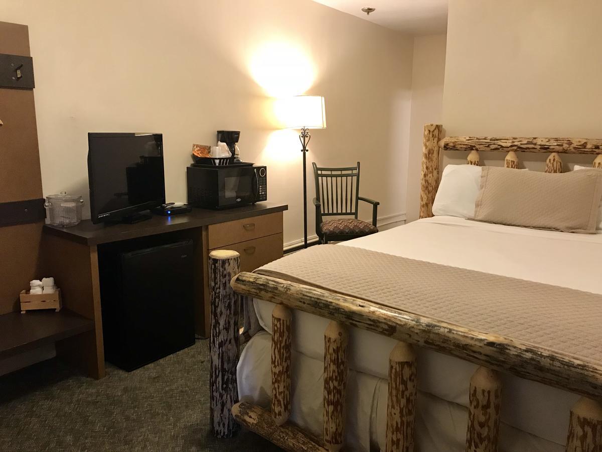 Hotel Colter's